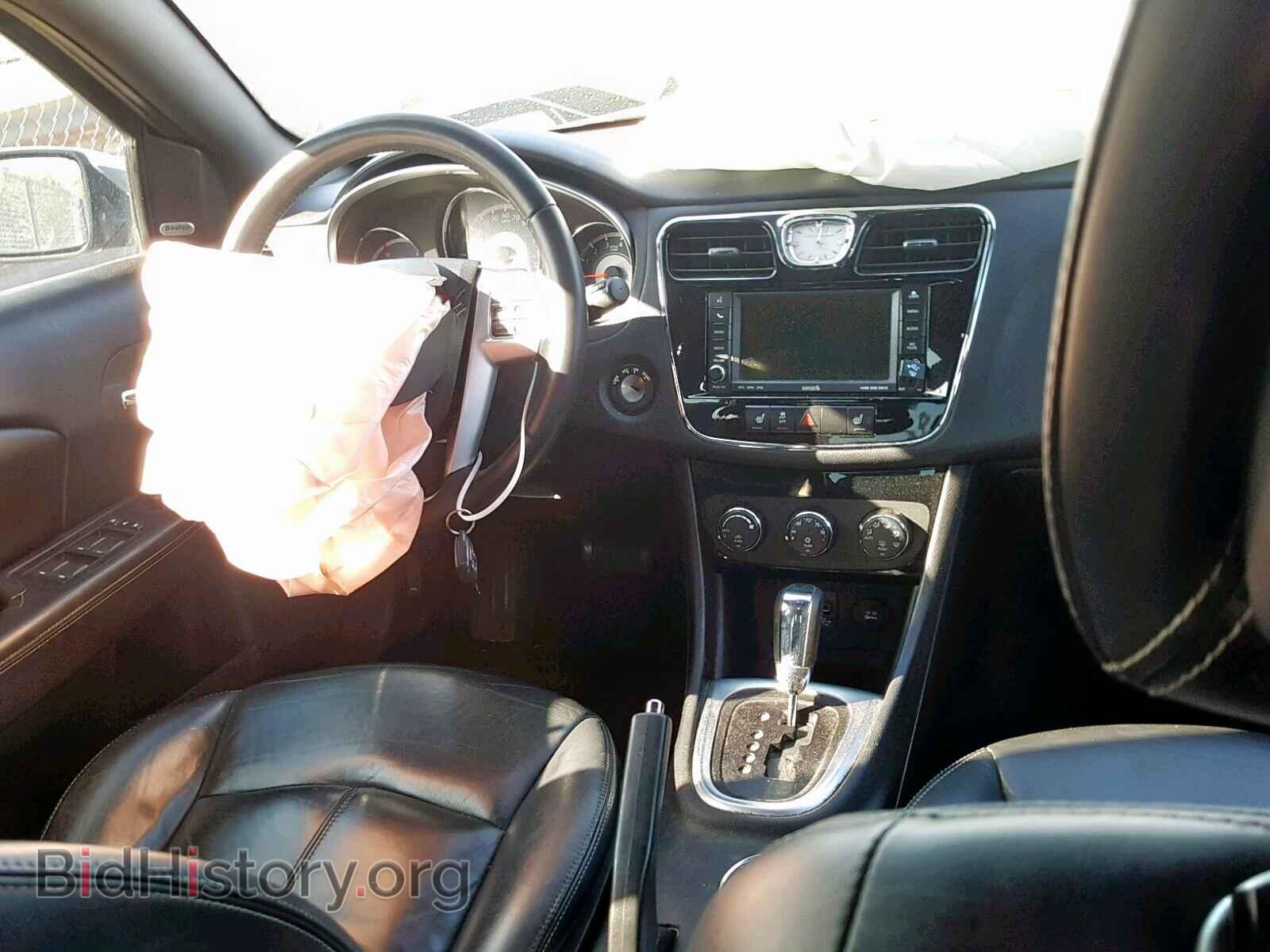 2011 CHRYSLER 200 - VIN: 1C3BC2FG3BN517609 - Фото 9