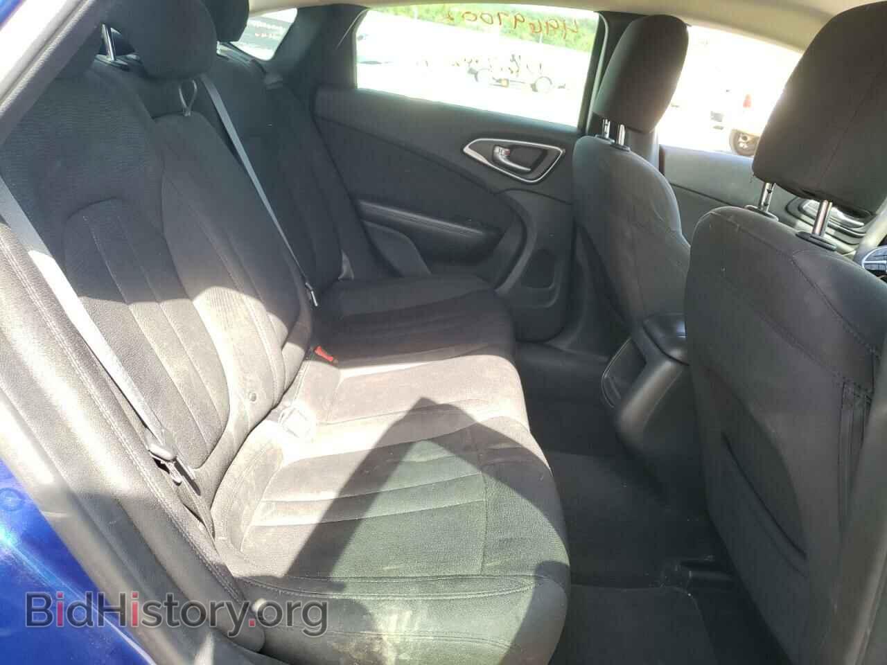 2015 CHRYSLER 200 - VIN: 1C3CCCAB5FN623443 - Фото 6