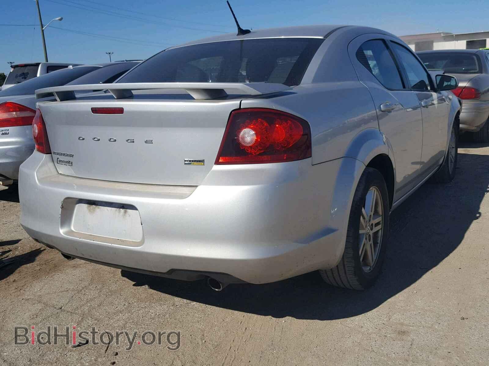 2011 DODGE AVENGER - VIN: 1B3BD1FG6BN586475 - Фото 4