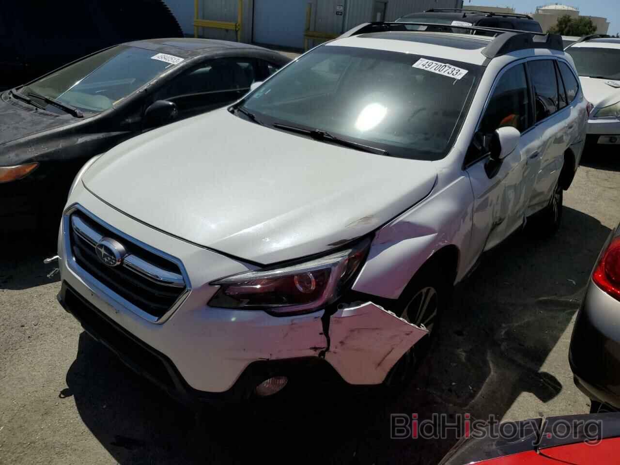 Photo 4S4BSANC9J3354493 - SUBARU OUTBACK 2018