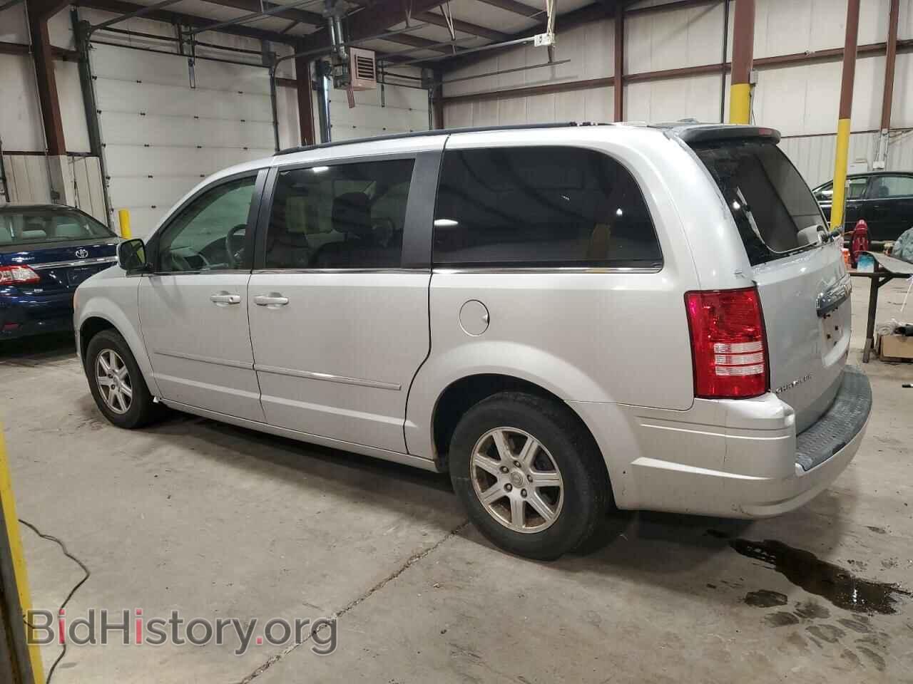 2010 CHRYSLER MINIVAN - VIN: 2A4RR5D19AR373231 - Photo 2