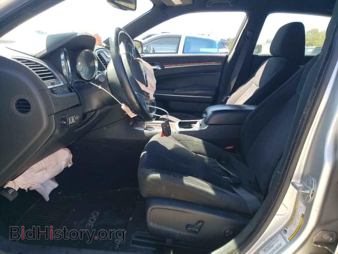 2012 CHRYSLER 300 - VIN: 2C3CCAAG2CH104502 - Фото 7