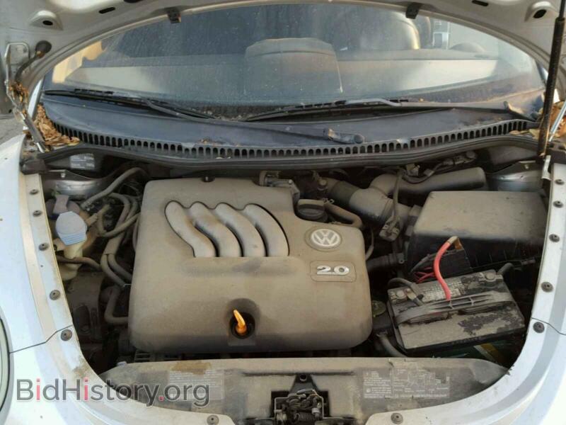 2000 Volkswagen BEETLE (VIN 3VWCC21C3YM444455) — фото 7 из 10