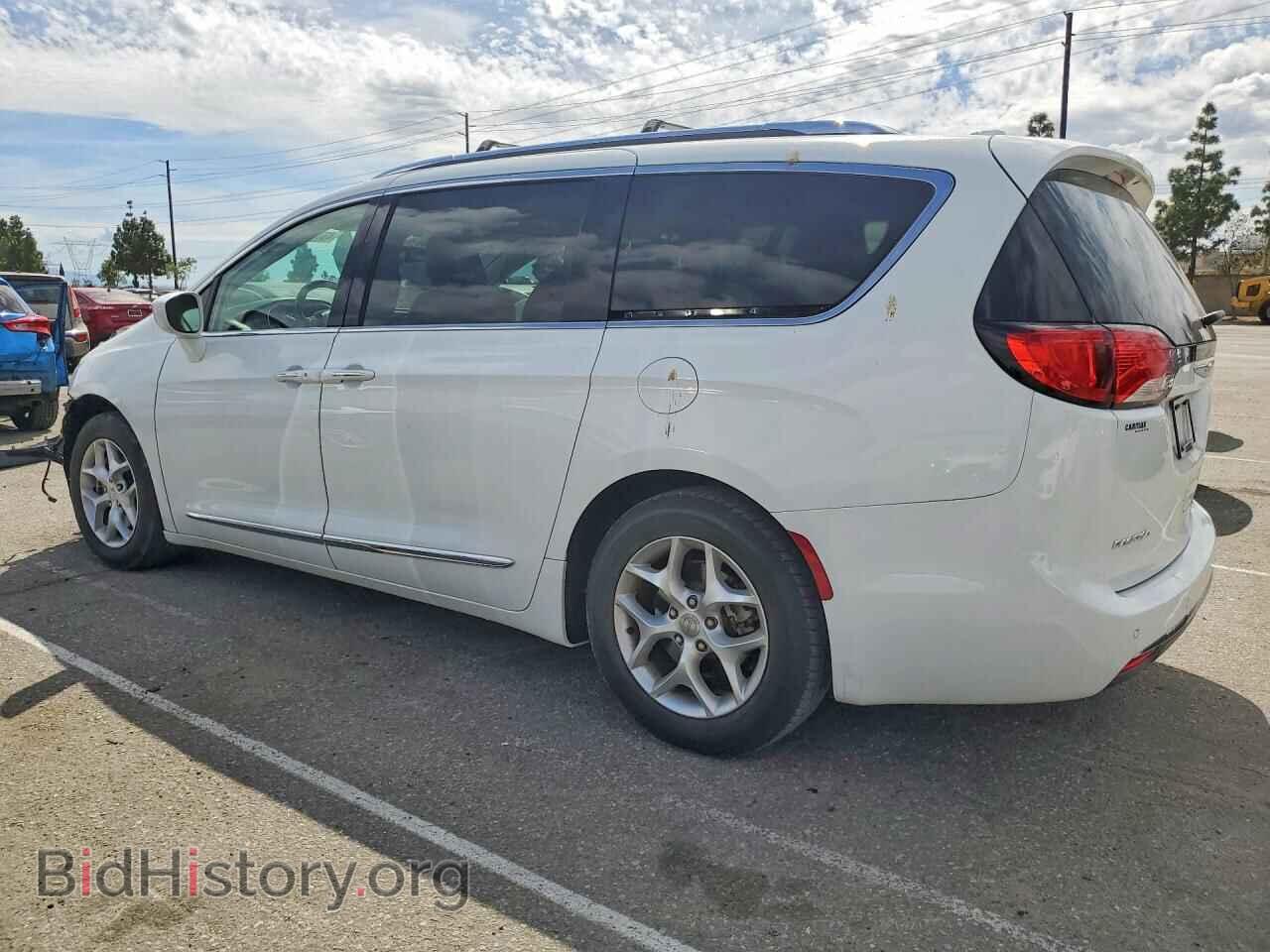 2018 CHRYSLER PACIFICA - VIN: 2C4RC1BG0JR247699 - Фото 2