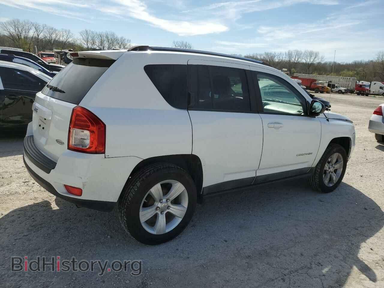 2011 JEEP COMPASS - VIN: 1J4NT1FB6BD286406 - Фото 3