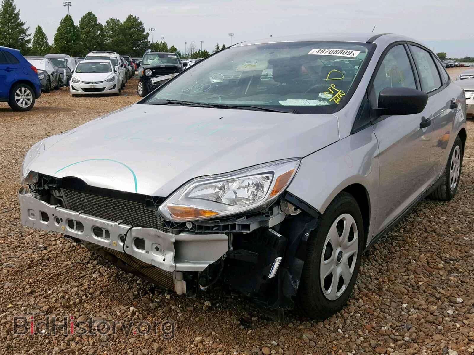2013 FORD FOCUS - VIN: 1FADP3E22DL144667 - Фото 2