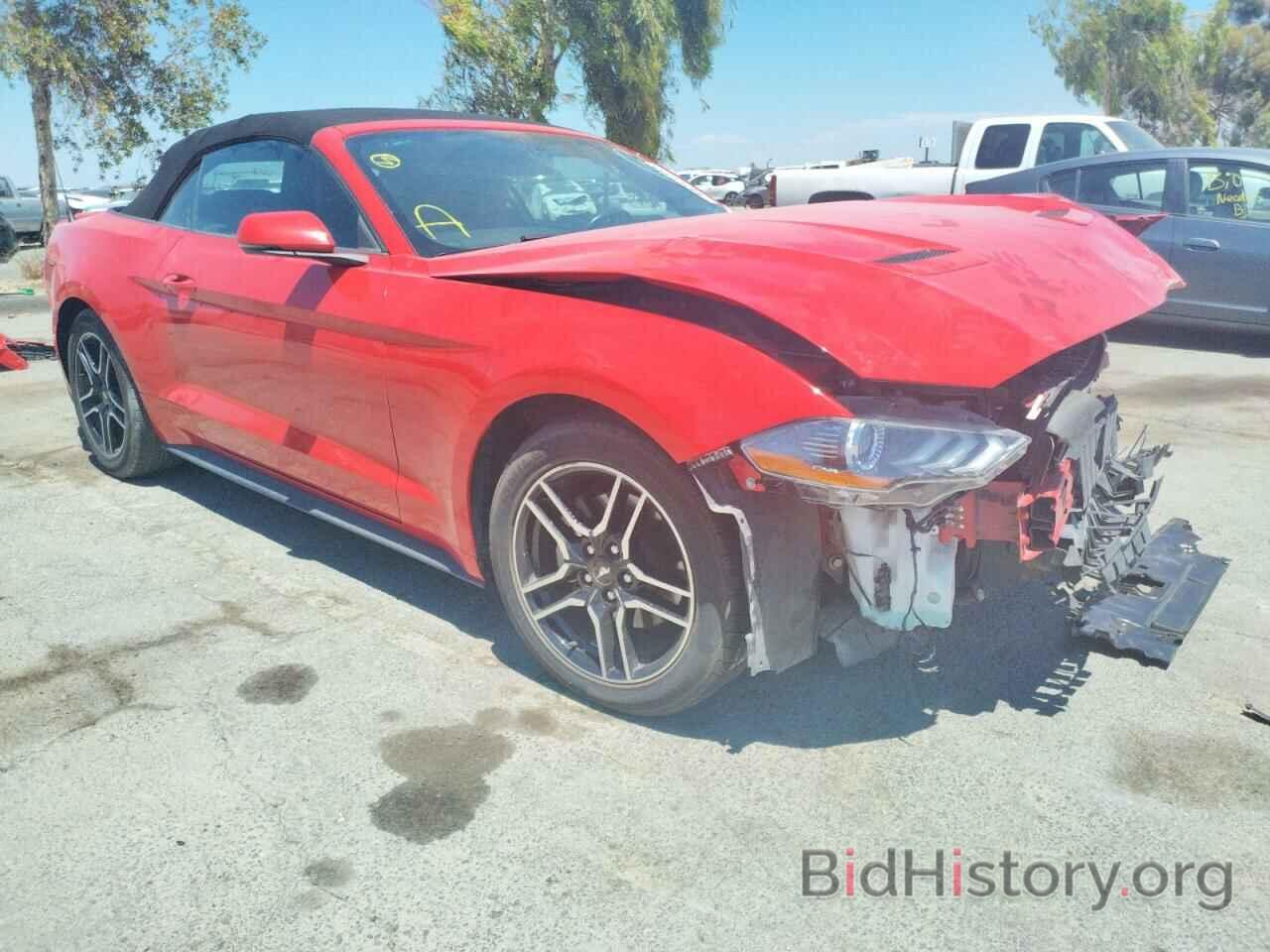 Photo 1FATP8UH8L5112775 - FORD MUSTANG 2020