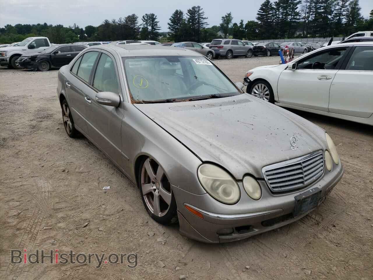 Photo WDBUF87J56X180975 - MERCEDES-BENZ E-CLASS 2006