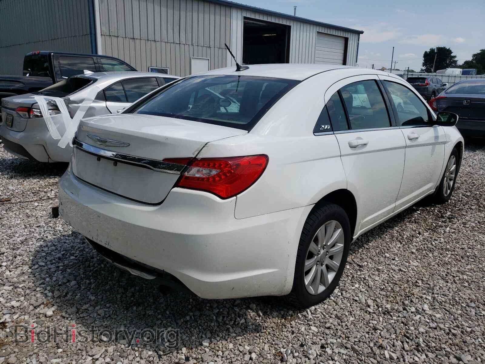 2012 CHRYSLER 200 - VIN: 1C3CCBBB4CN152180 - Фото 4