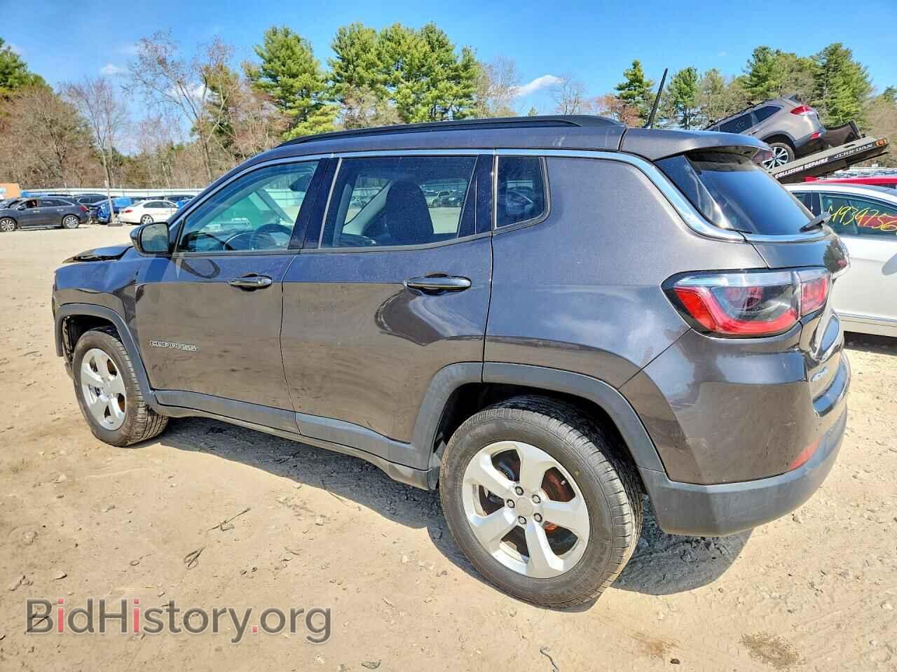 2017 JEEP COMPASS - VIN: 3C4NJDBB1HT674570 - Photo 2