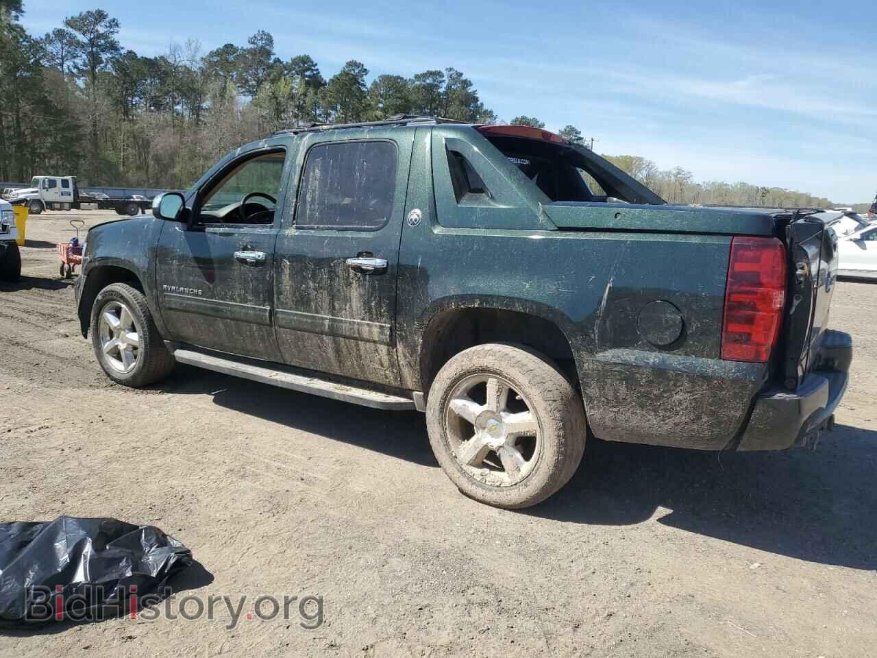 2013 CHEVROLET AVALANCHE - VIN: 3GNMCFE09DG203076 - Фото 2