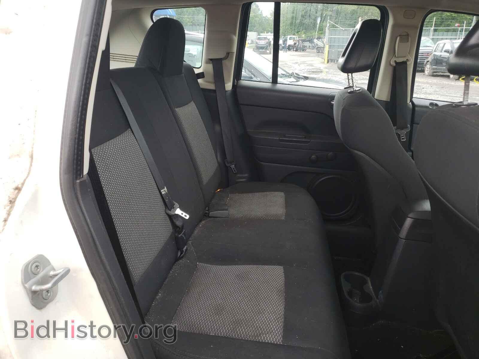 2009 JEEP COMPASS - VIN: 1J4FF47B09D107315 - Фото 6