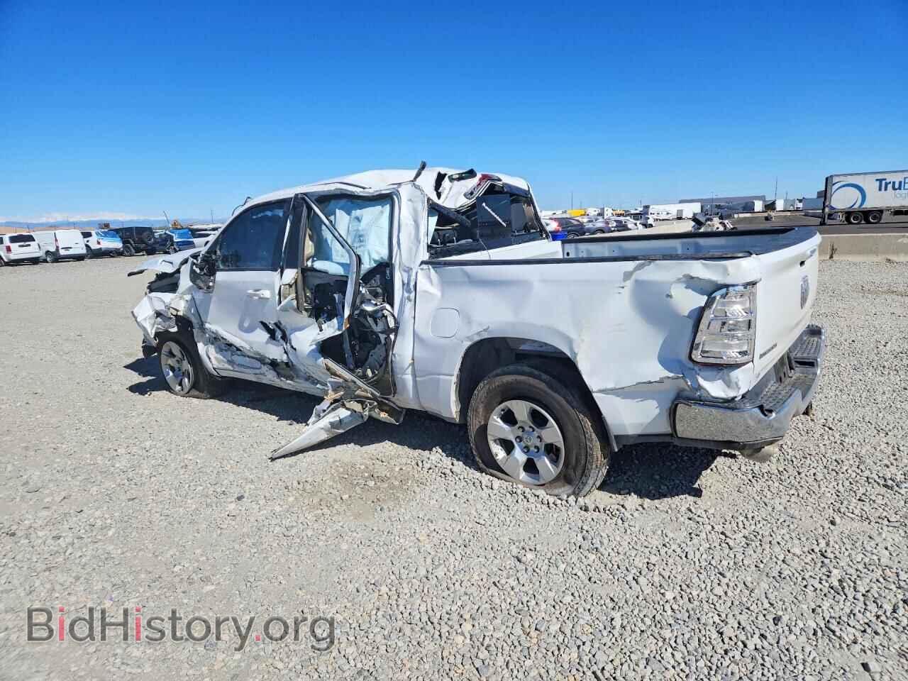 2019 RAM 1500 - VIN: 1C6SRFFT5KN575579 - Photo 2