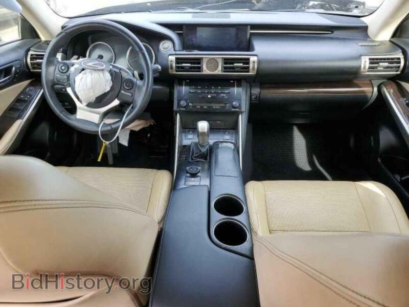 2014 Lexus IS (VIN JTHBE1D28E5009534) — фото 8 из 12
