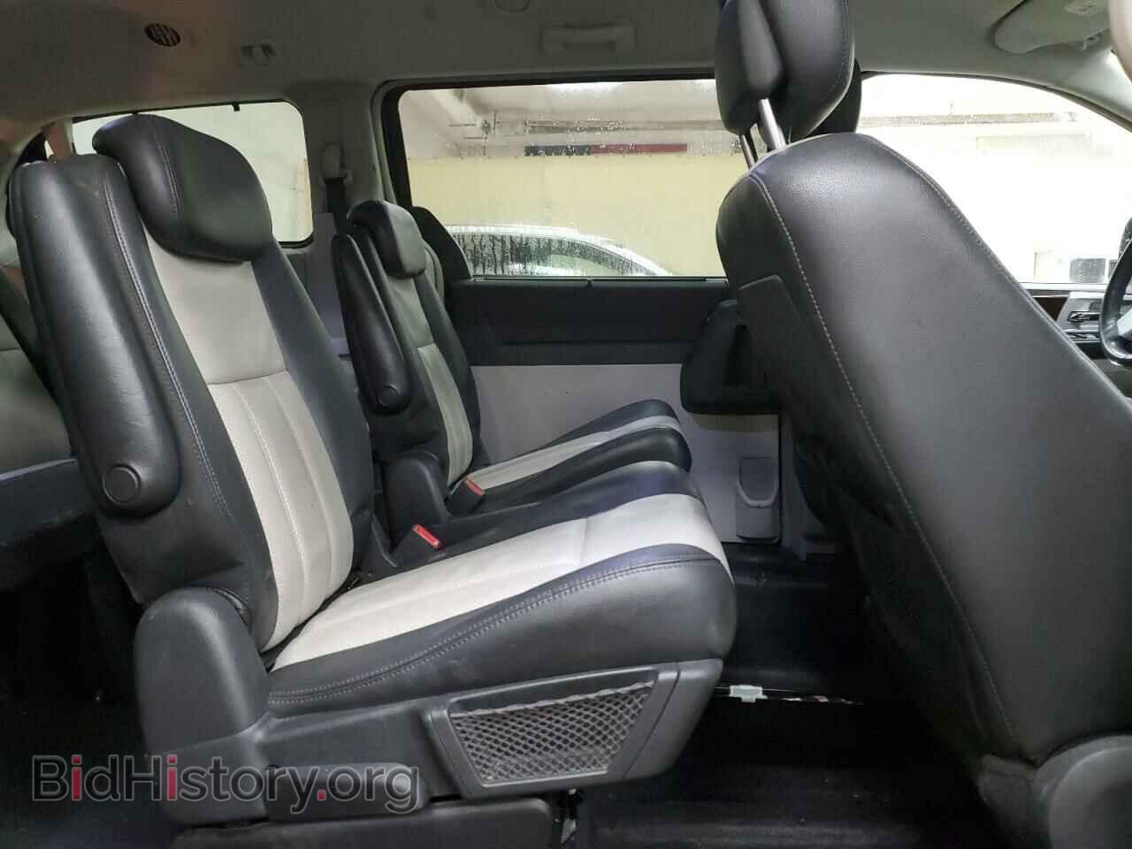 2010 CHRYSLER MINIVAN - VIN: 2A4RR8D17AR415512 - Фото 11