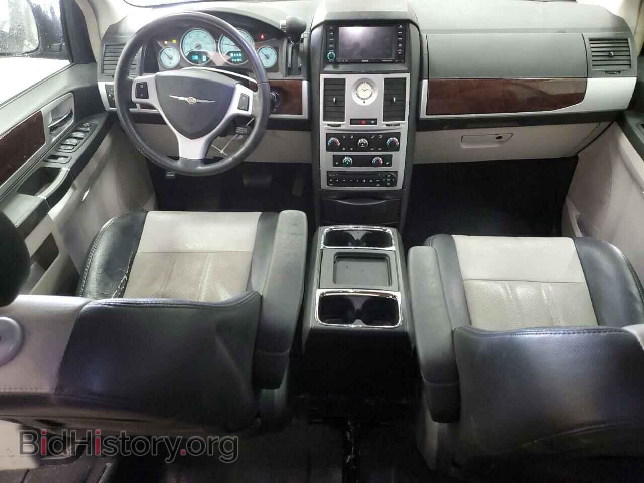 2010 CHRYSLER MINIVAN - VIN: 2A4RR8D17AR415512 - Фото 8