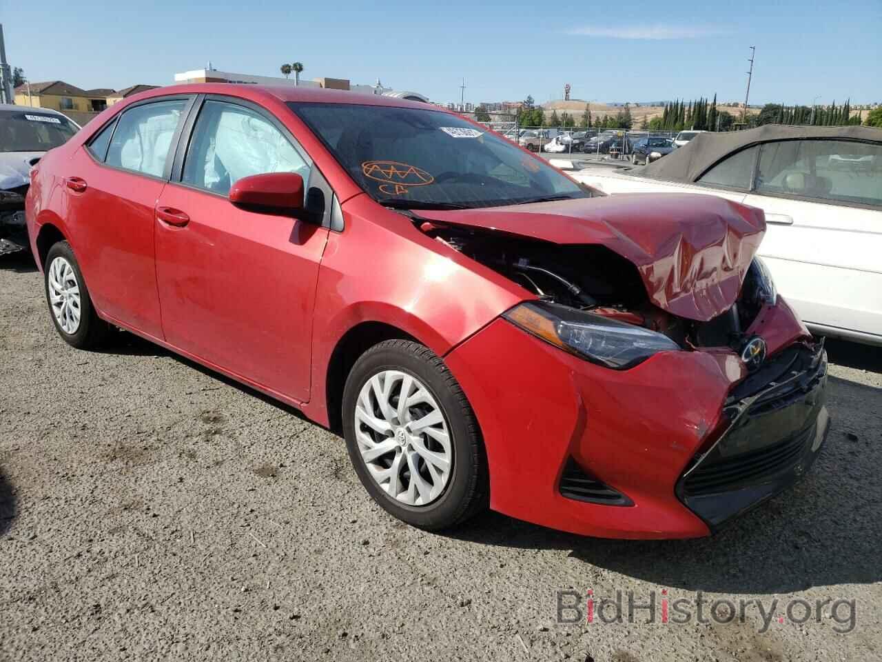 Photo 5YFBURHE4KP887564 - TOYOTA COROLLA 2019