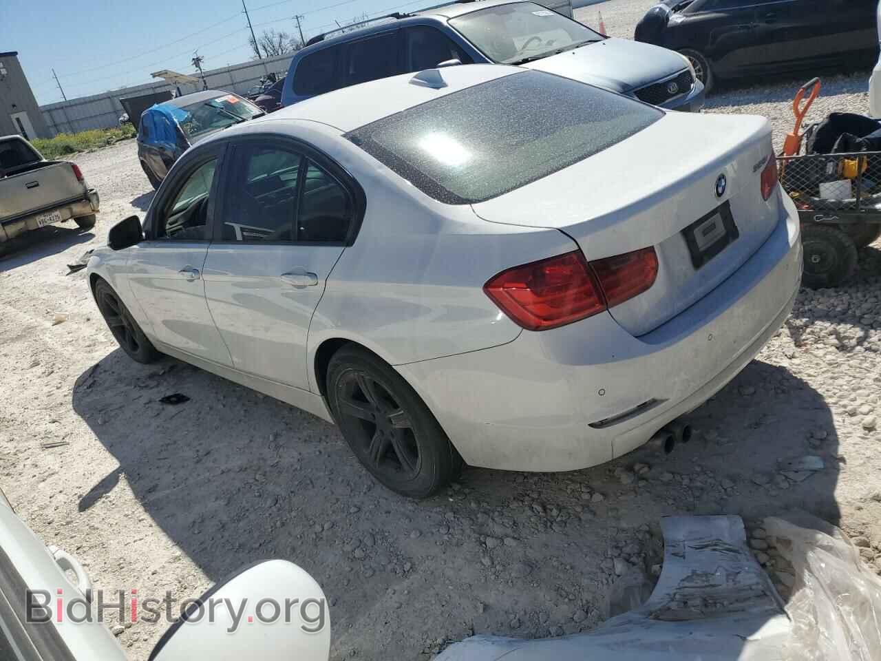 2013 BMW 3 SERIES - VIN: WBA3A5C5XDF355238 - Фото 2