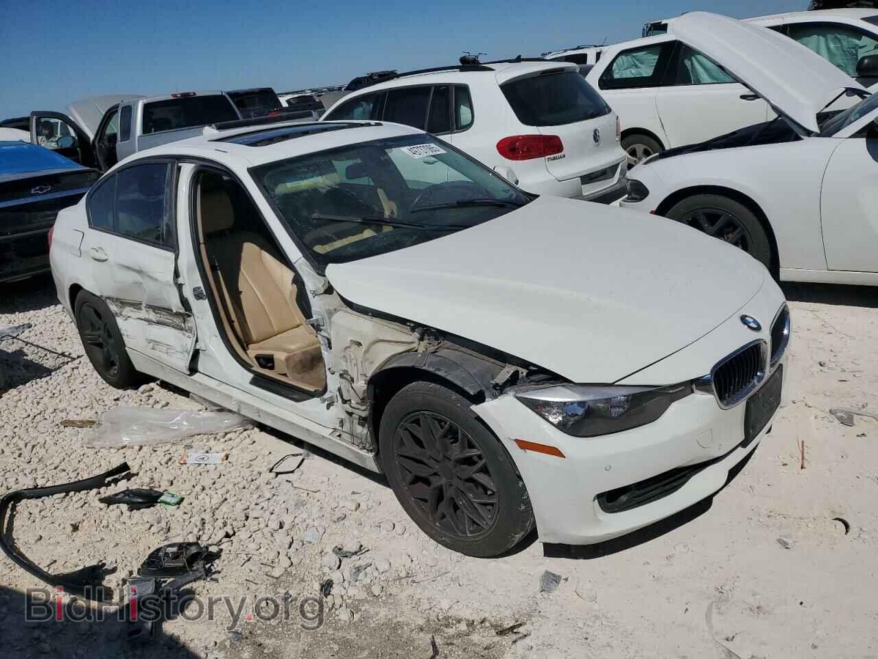 2013 BMW 3 SERIES - VIN: WBA3A5C5XDF355238 - Фото 4