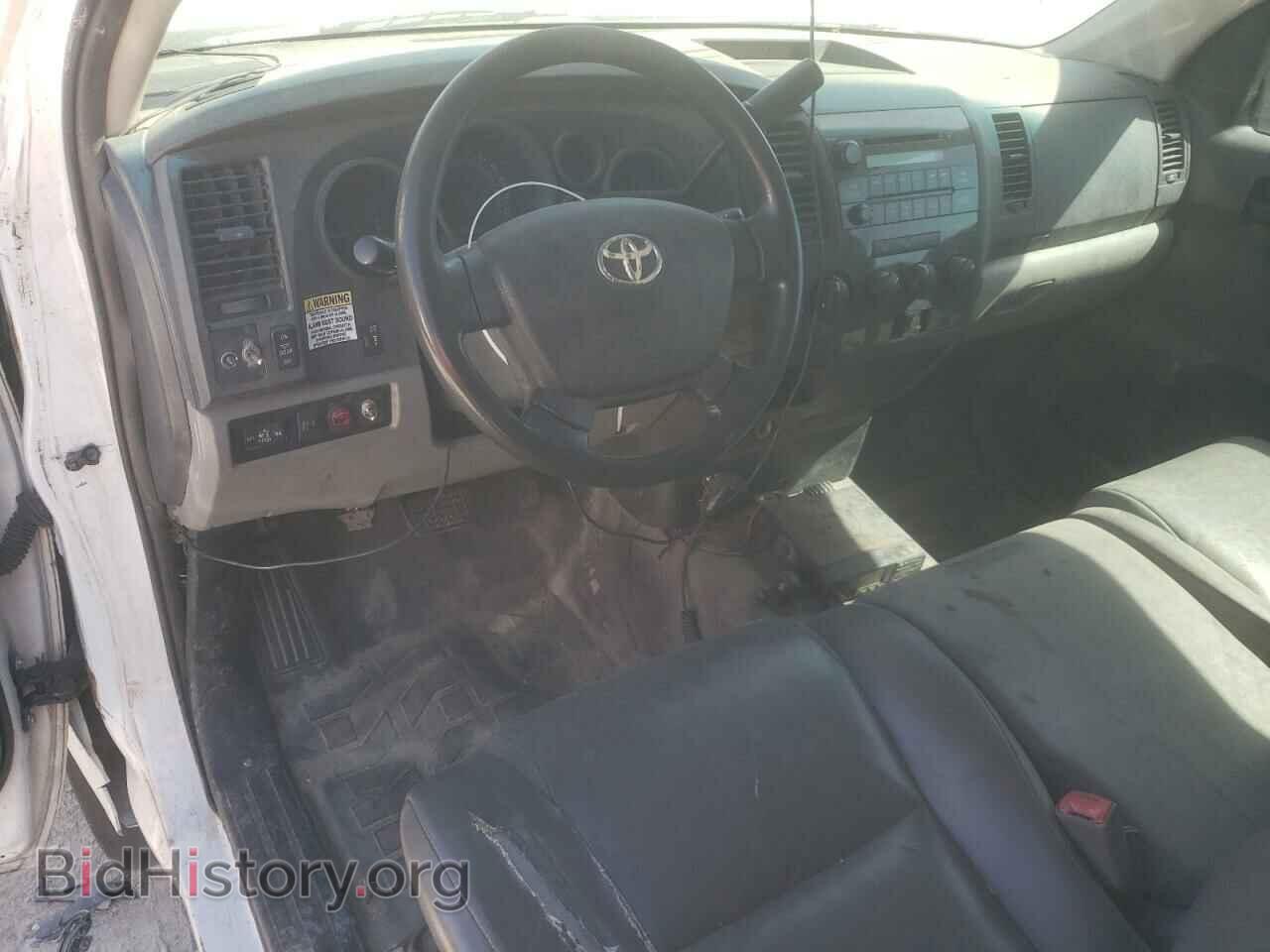 2011 TOYOTA All Models - VIN: 5TFLU5F15BX025890 - Фото 8
