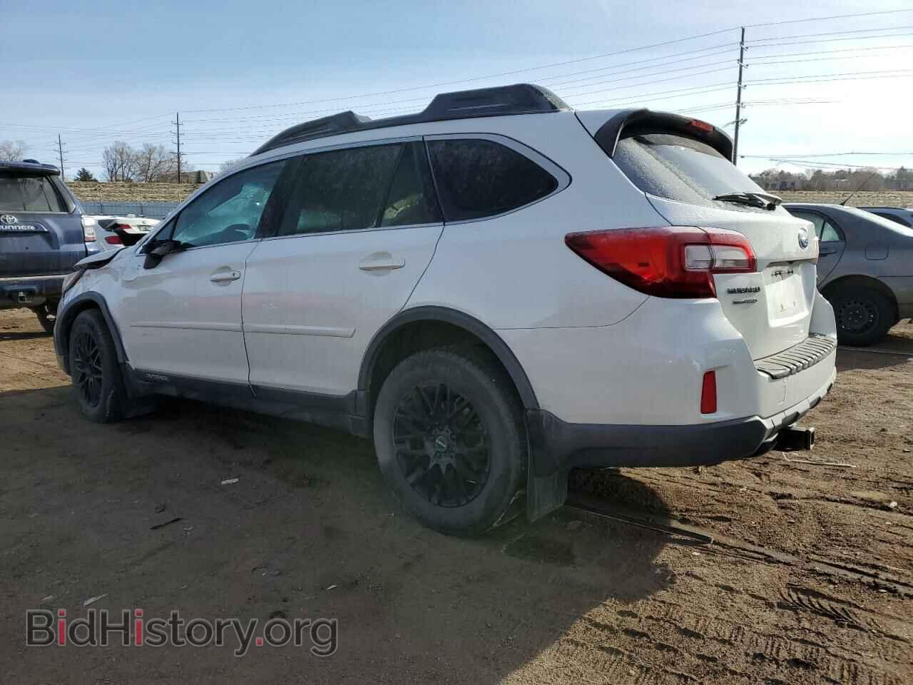 2015 SUBARU OUTBACK - VIN: 4S4BSBDC0F3223855 - Фото 2