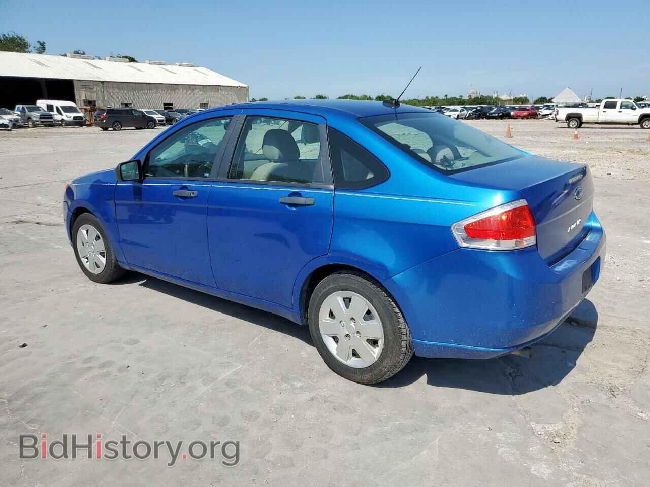 2011 FORD FOCUS - VIN: 1FAHP3EN6BW196603 - Фото 2