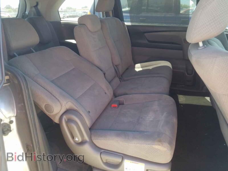 2016 Honda ODYSSEY (VIN 5FNRL5H31GB016553) — фото 6 из 10