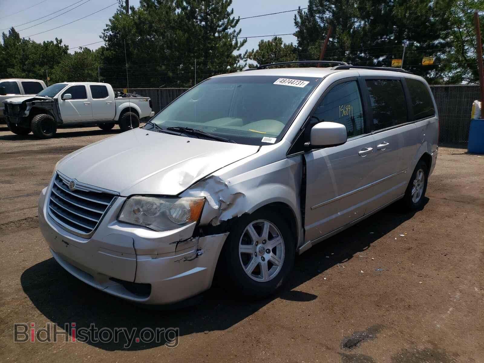 2010 CHRYSLER MINIVAN - VIN: 2A4RR5D10AR127636 - Photo 2