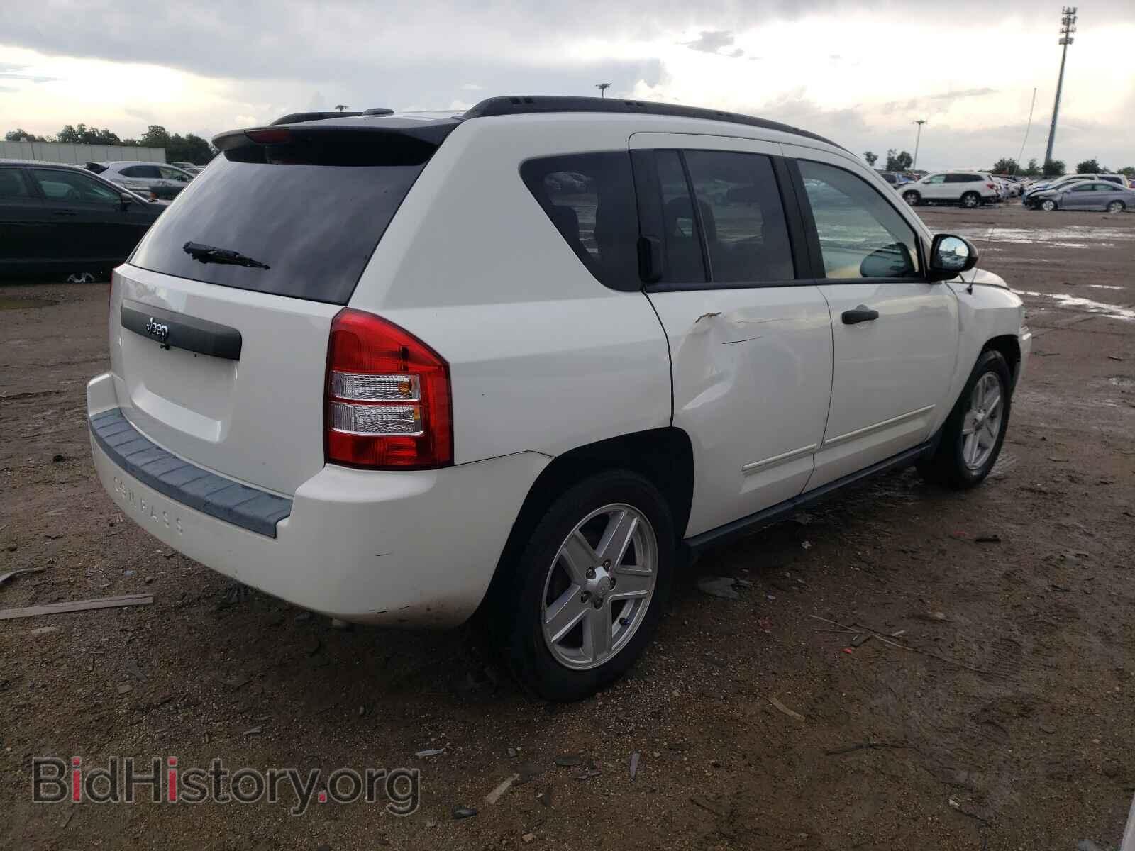 2009 JEEP COMPASS - VIN: 1J4FT47B79D140322 - Photo 4