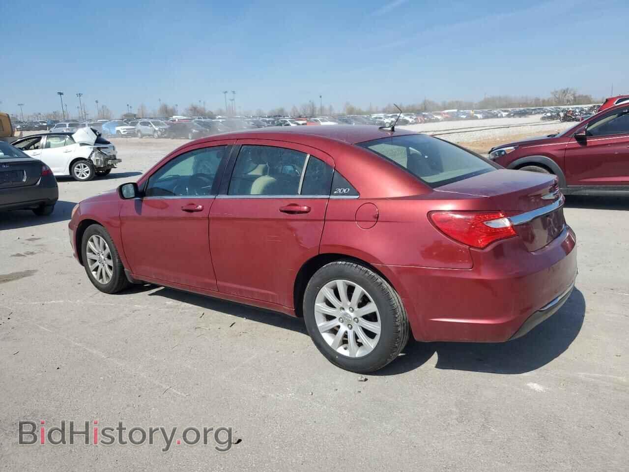 2013 CHRYSLER 200 - VIN: 1C3CCBBB9DN597886 - Фото 2