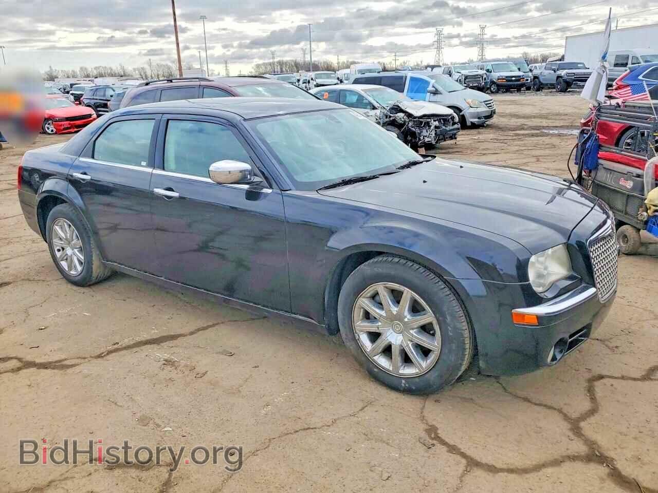 2010 CHRYSLER 300 - VIN: 2C3CA6CT6AH126030 - Фото 4