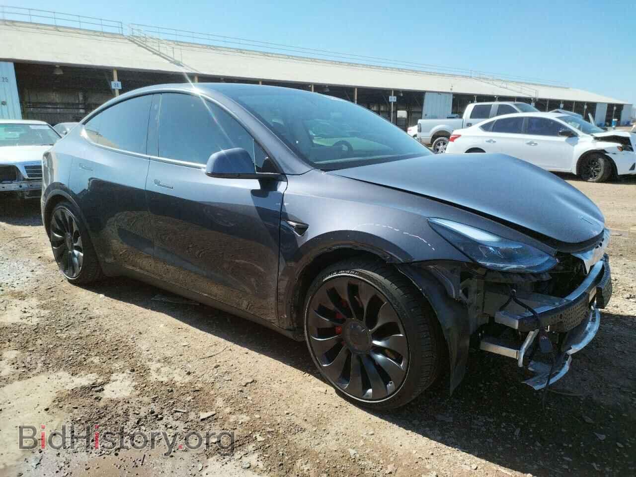 2022 TESLA MODEL Y - VIN: 7SAYGDEF7NF405559 - Photo 4