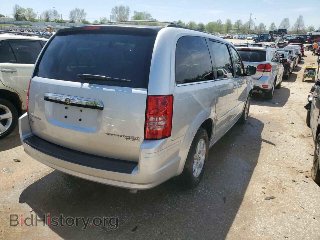 2010 CHRYSLER MINIVAN - VIN: 2A4RR5D17AR200775 - Фото 3