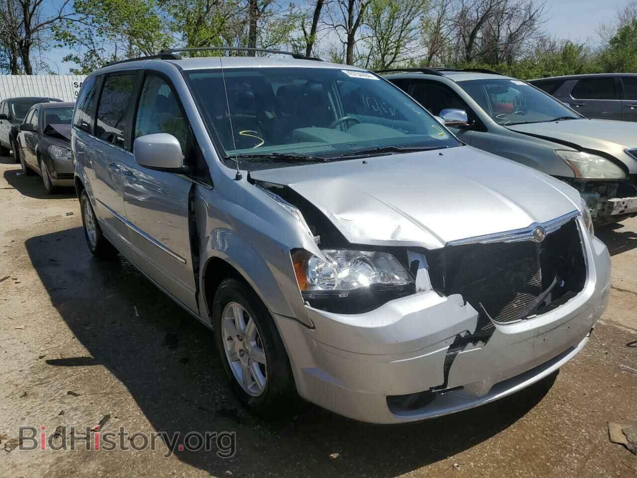 2010 CHRYSLER MINIVAN - VIN: 2A4RR5D17AR200775 - Фото 4