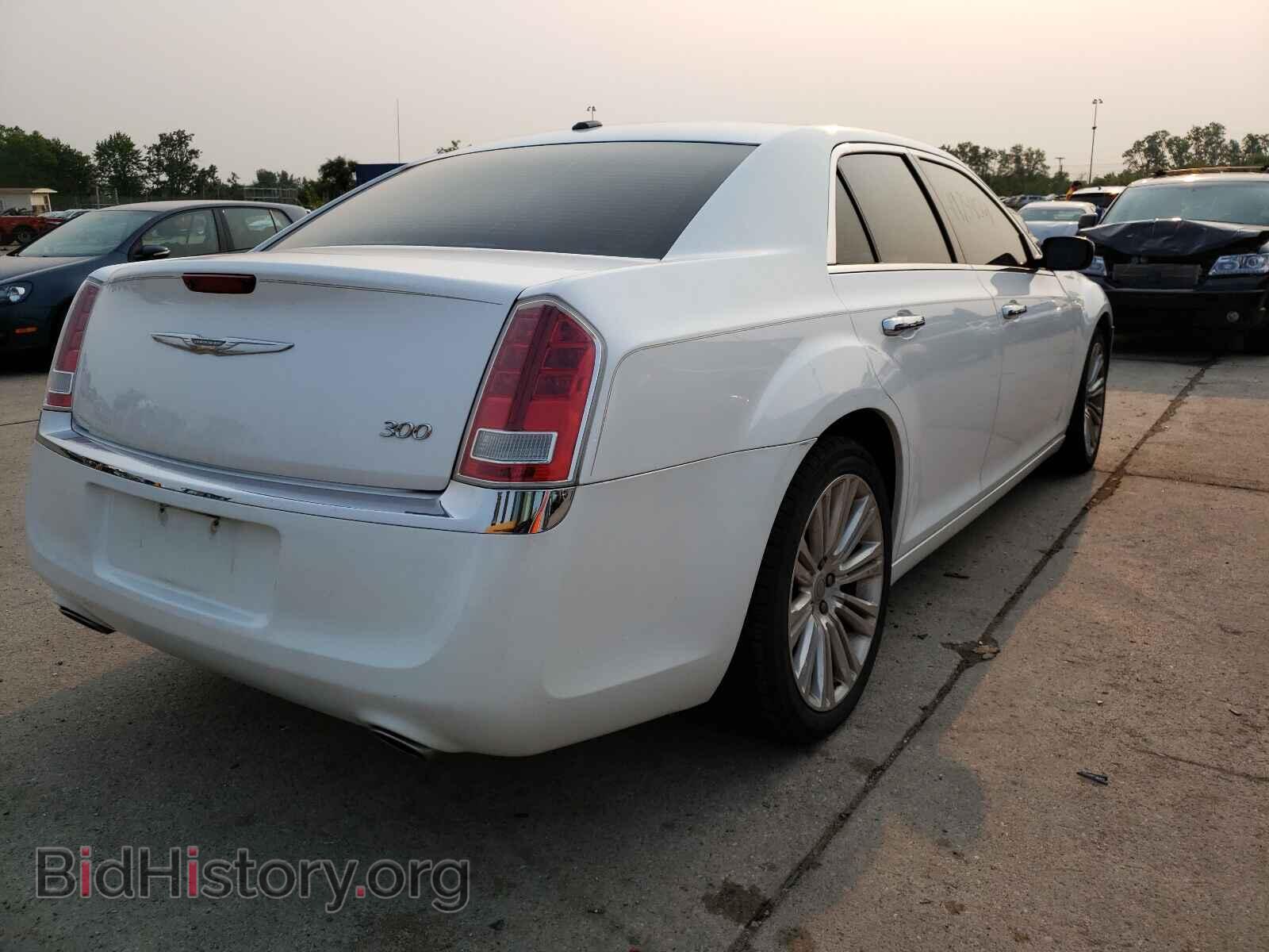 2012 CHRYSLER 300 - VIN: 2C3CCACG0CH173198 - Фото 4