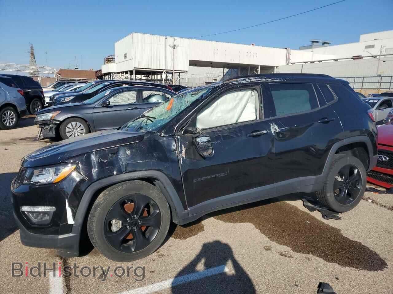 Фотография 3C4NJDBB1JT396307 - JEEP COMPASS 2018