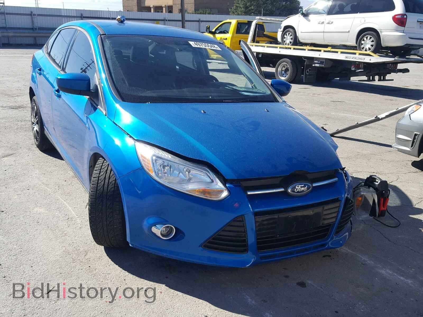 Photo 1FAHP3F26CL400677 - FORD FOCUS 2012