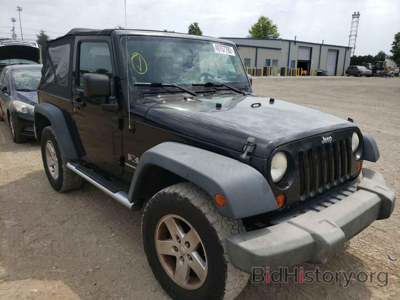 Photo 1J4FA24198L592489 - JEEP WRANGLER 2008