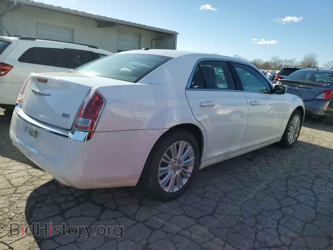 2014 CHRYSLER 300 - VIN: 2C3CCARG1EH243995 - Фото 3