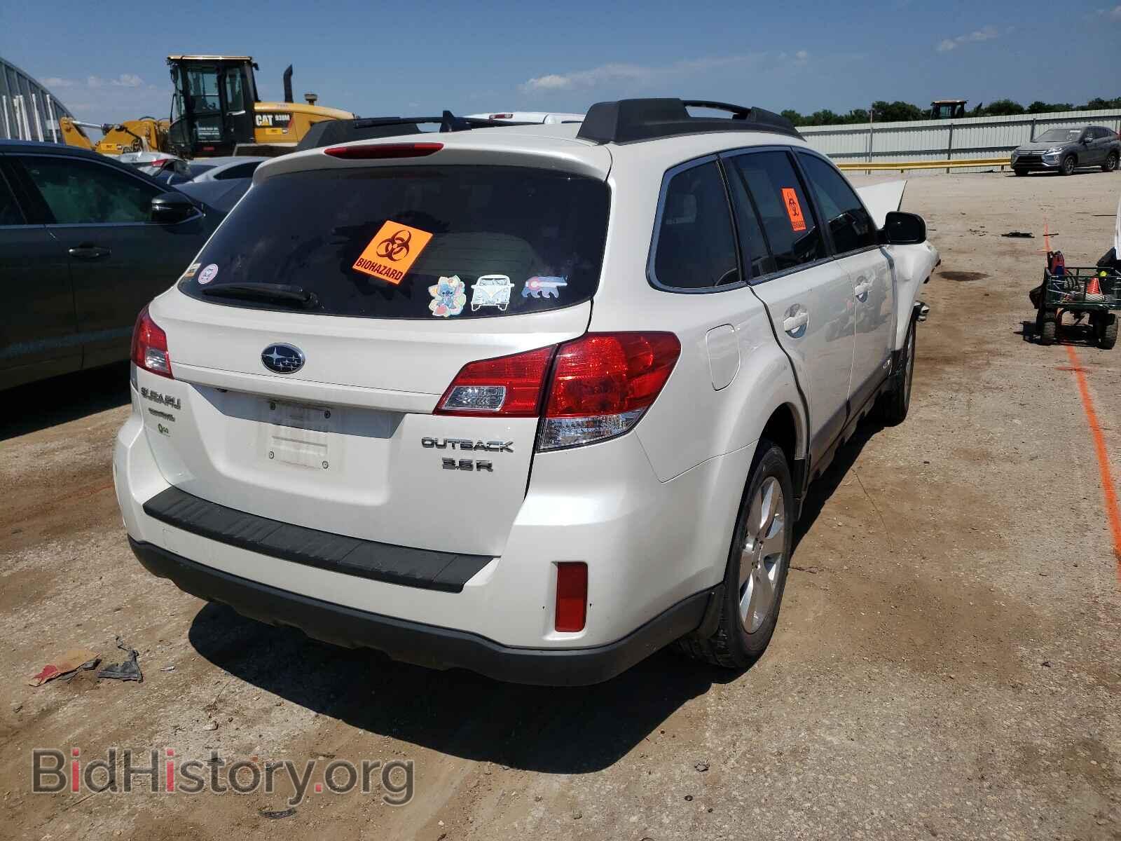 2011 SUBARU OUTBACK - VIN: 4S4BRDLC4B2398876 - Photo 4
