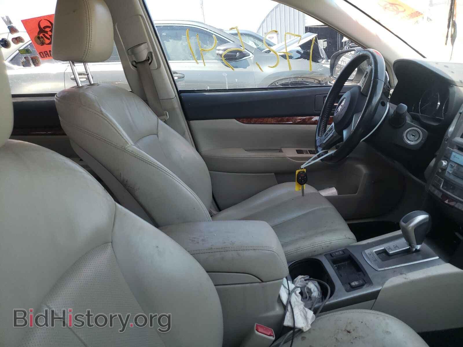 2011 SUBARU OUTBACK - VIN: 4S4BRDLC4B2398876 - Photo 5