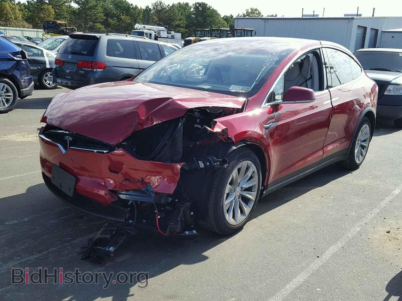 2017 TESLA MODEL X - VIN: 5YJXCDE2XHF076085 - Photo 2
