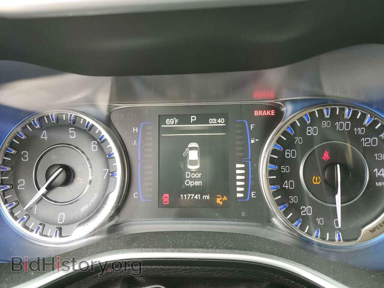 2015 CHRYSLER 200 - VIN: 1C3CCCAB6FN687667 - Фото 9