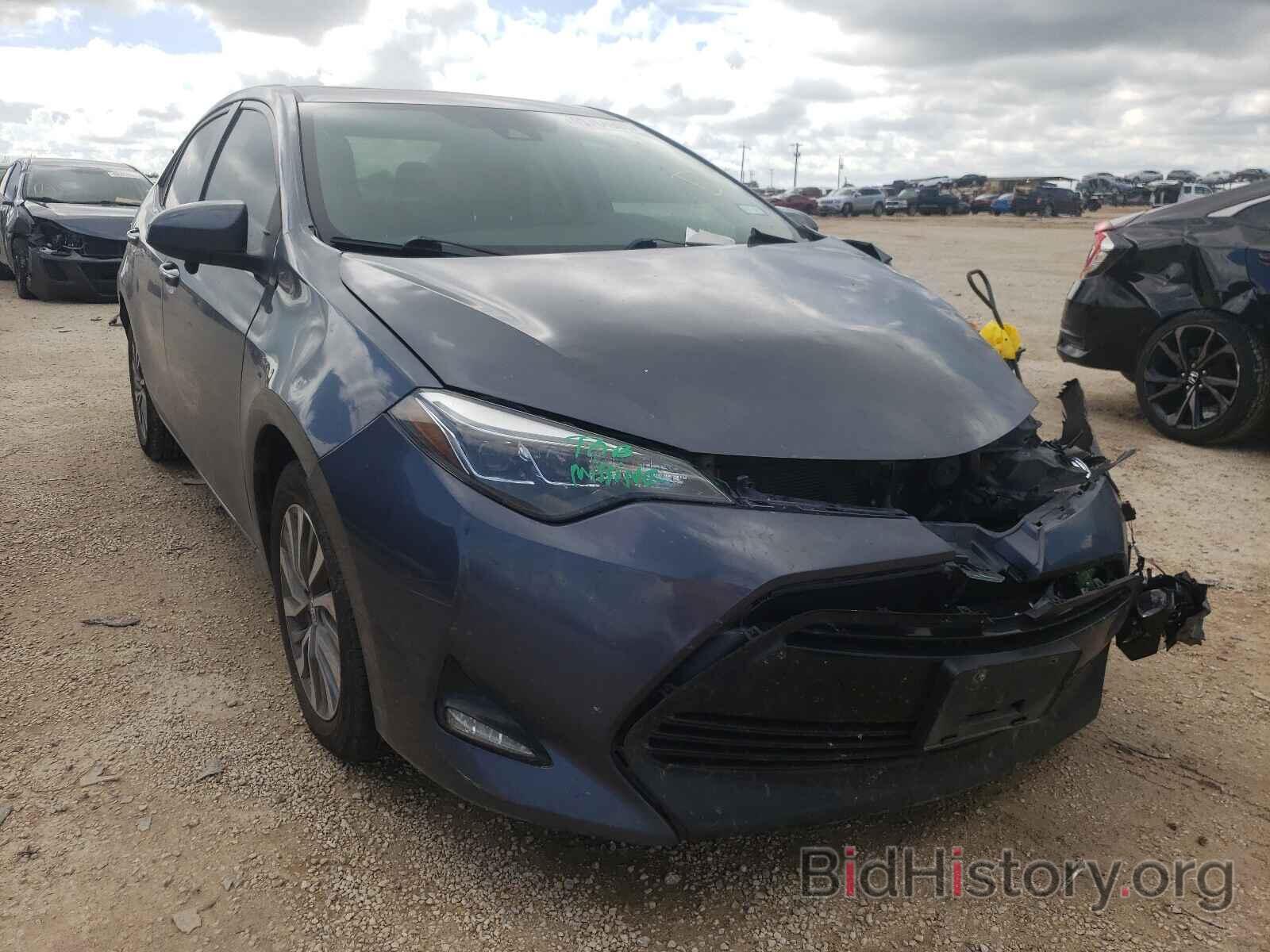 Photo 5YFBURHE1HP607477 - TOYOTA COROLLA 2017