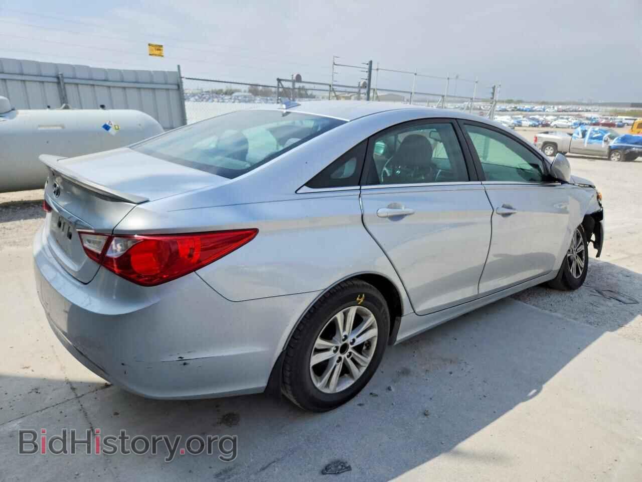 2013 HYUNDAI SONATA - VIN: 5NPEB4AC0DH586577 - Фото 3