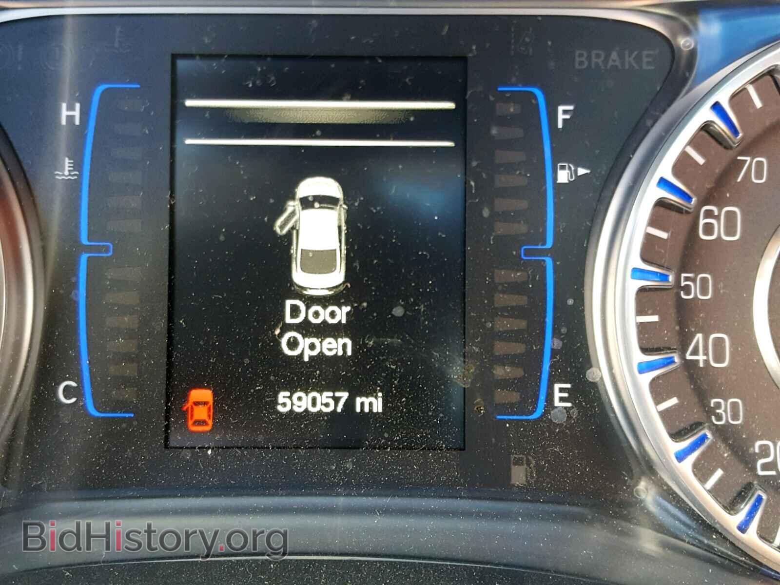 2015 CHRYSLER 200 - VIN: 1C3CCCAB9FN526603 - Photo 8