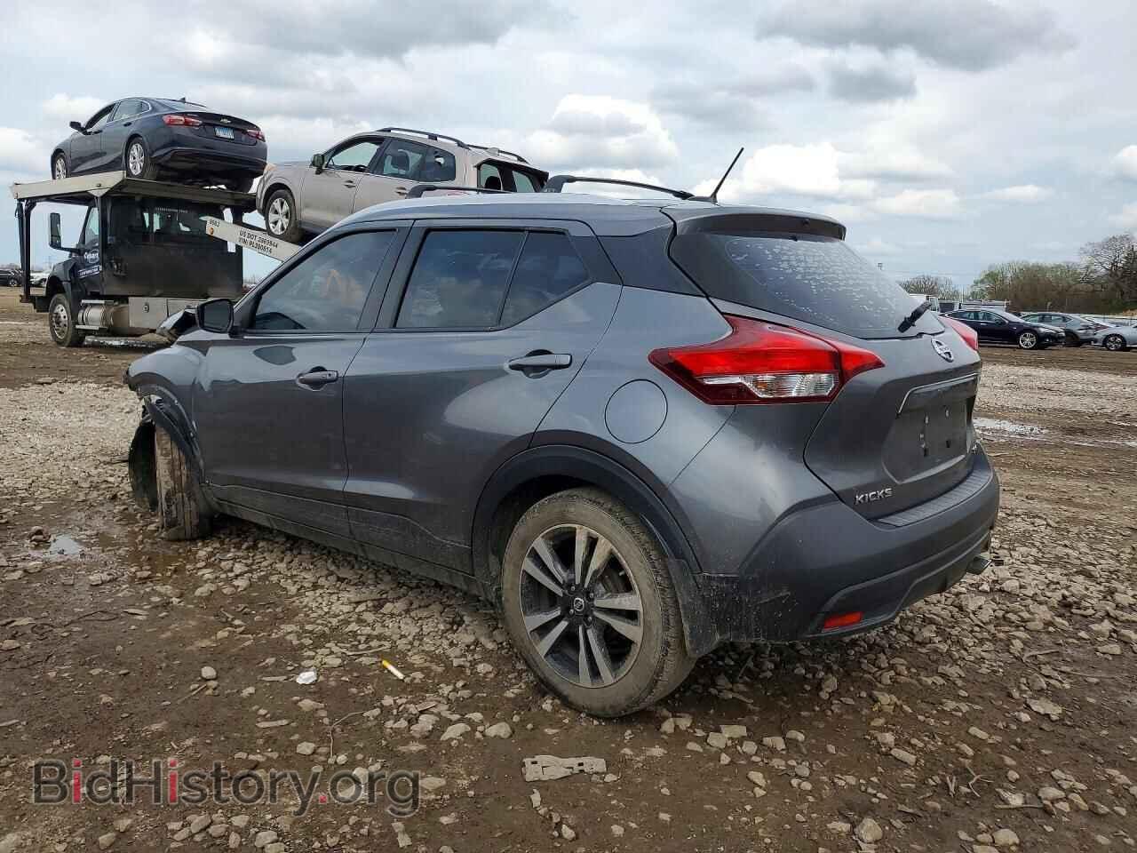 2019 NISSAN KICKS - VIN: 3N1CP5CU3KL558096 - Фото 2