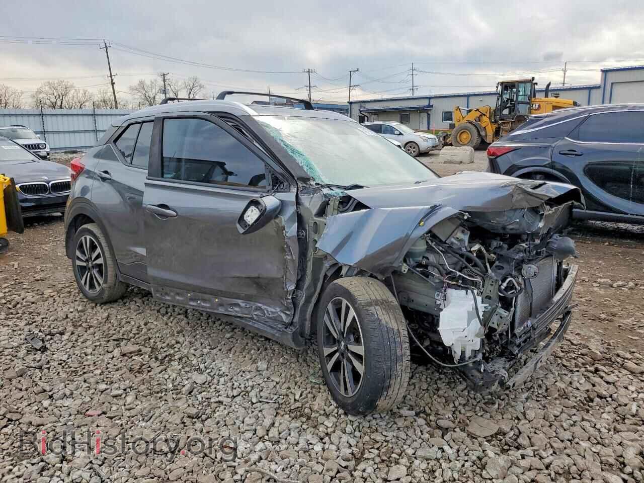 2019 NISSAN KICKS - VIN: 3N1CP5CU3KL558096 - Фото 4