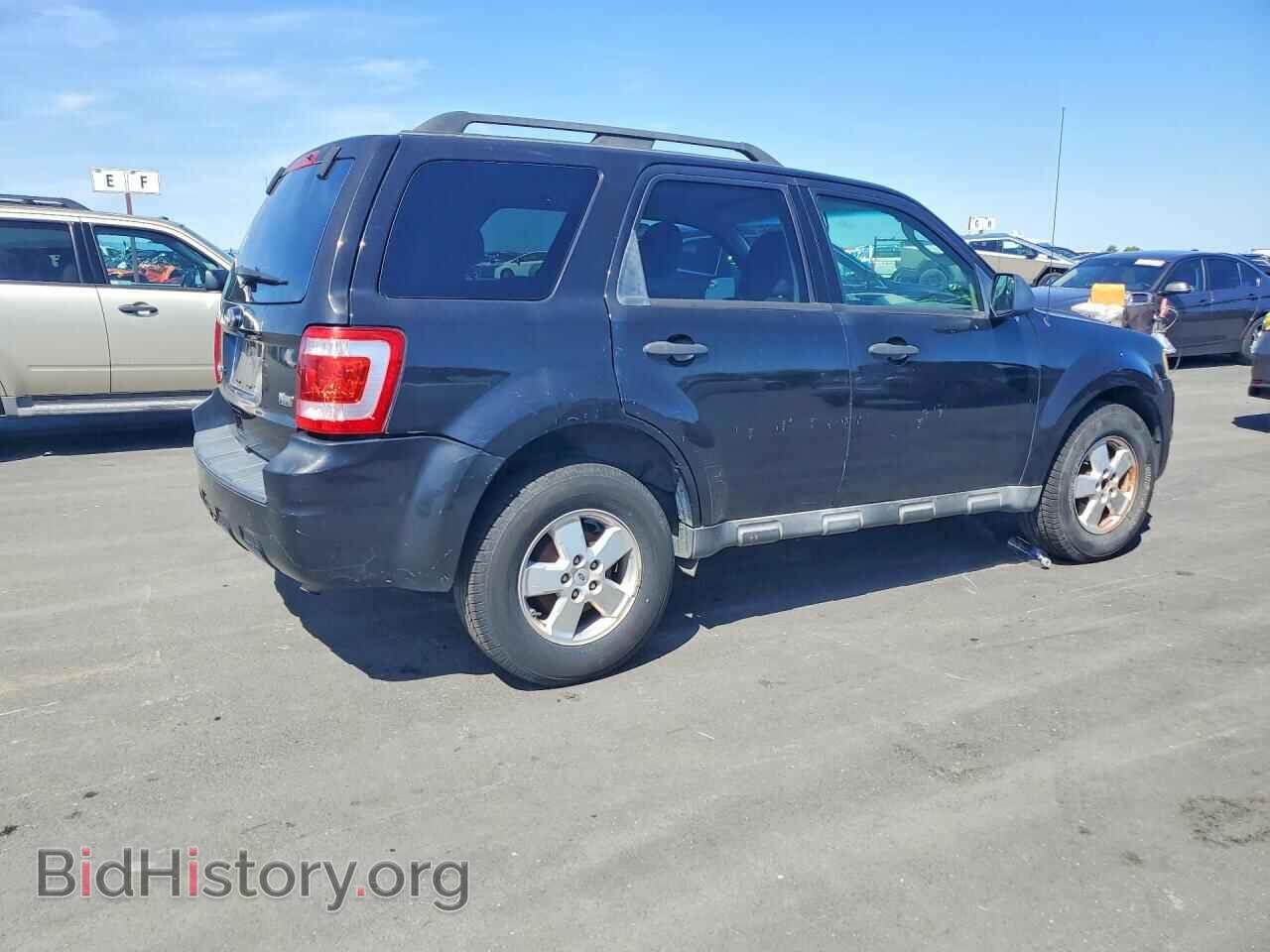 2011 FORD ESCAPE - VIN: 1FMCU9DG9BKA45454 - Фото 3
