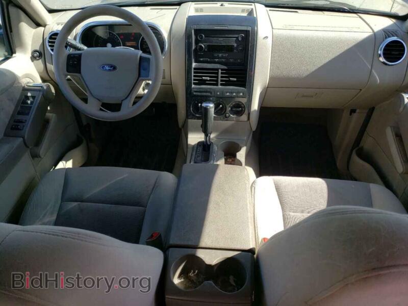 2007 Ford EXPLORER (VIN 1FMEU738X7UA64789) — photo 8 of 13